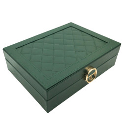 VERDE ALHAJERO MEDIANO UN PISO FORRADA EN CUERO TAPA CON ROMBOS