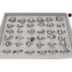 MEDIA CAJA x18 FORMAS SURTIDAS MODELO AA1 ANILLO (INFINITO / FLOR / LOVE / MANO / CORAZONES / OM))