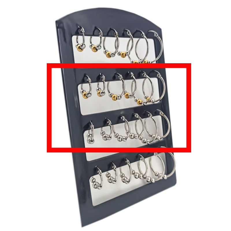 MEDIO BLISTER x6 PARES ARGOLLAS FINAS C/3 BOLITAS DISTINTAS MITAD UNA EN DORADO ARO